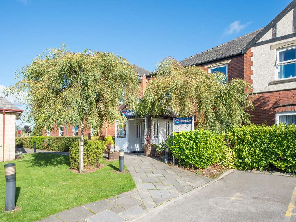 Travelodge Warrington Lowton Exteriér fotografie